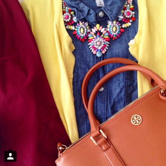 Color-burst necklace - Picture 2 of 3