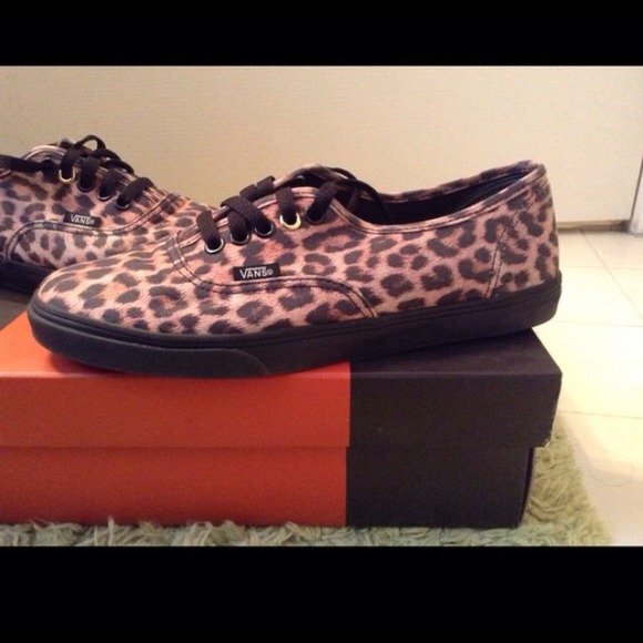 Vans Shoes - Size 7.5 cheetah vans! Very good condition!