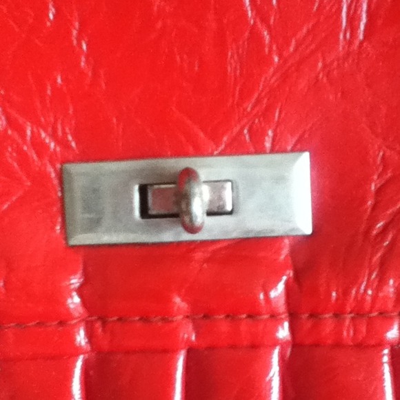 Red Ruffle Purse - Picture 2 of 4