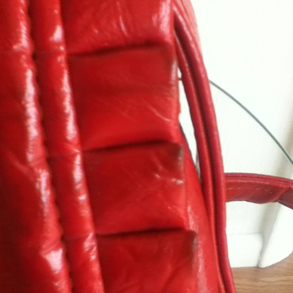 Red Ruffle Purse - Picture 4 of 4