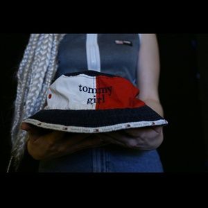 Tommy Girl Bucket Hat