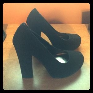 Black suede heels