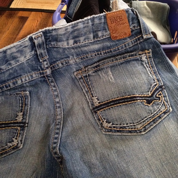BKE women's - size 27 Stella