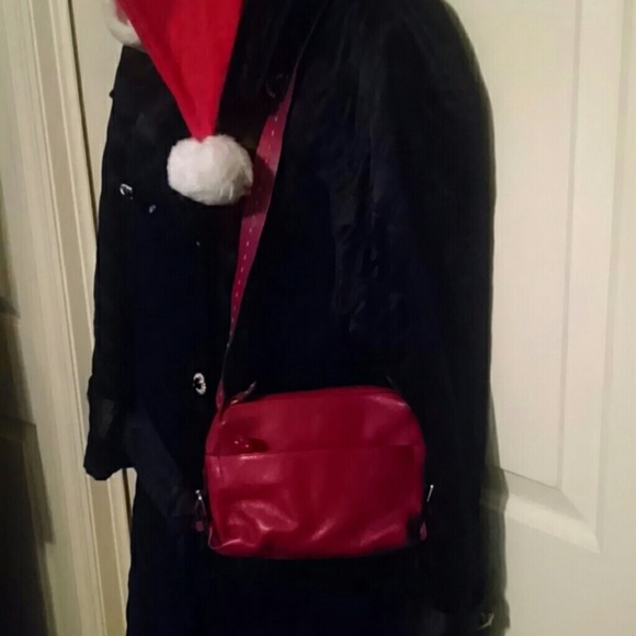 NEW SALE NWOT. PERFECT SMALL HANDBAG