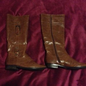 Alfani boots beautiful just to small never worn