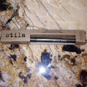 Stila smudge waterproof eyeliner