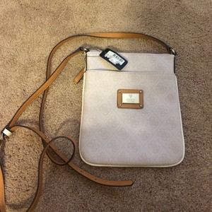 Guess cross body