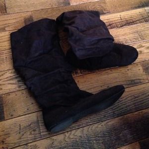 Black boots - flat bottom