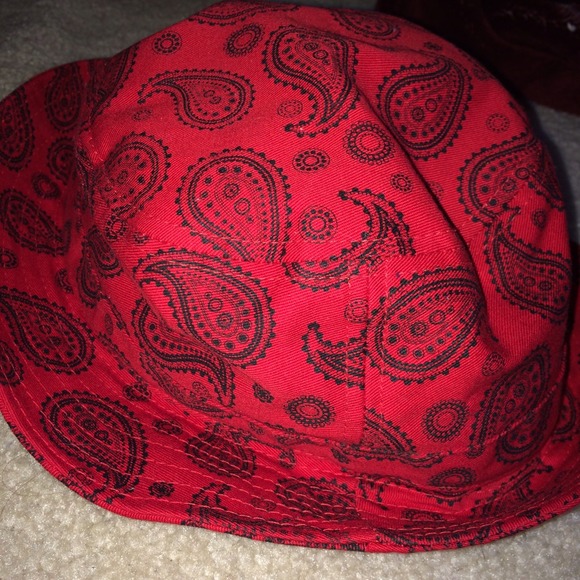 Red Paisley-Print Bucket Hat - Picture 1 of 3