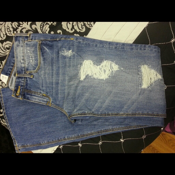 Hollister Jeans, Distressed, Flare. Brand New! 9R