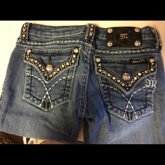 Size 24 Miss Me Jeans - Picture 3 of 4