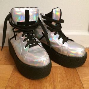 UNIF Hologram Trainers
