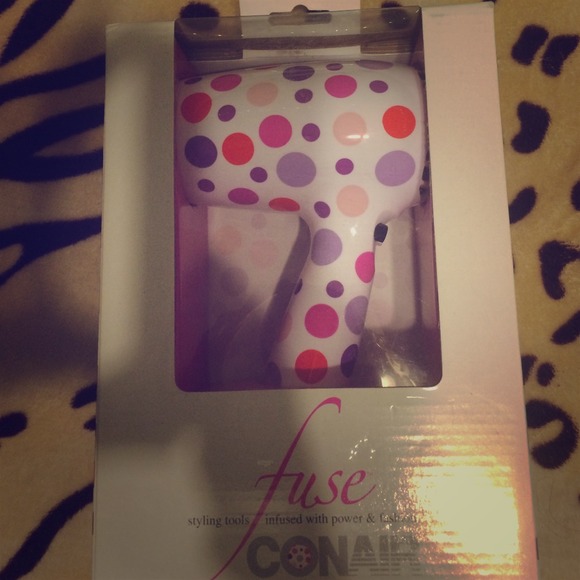 Conair 2 heat/speed setting blow dryer