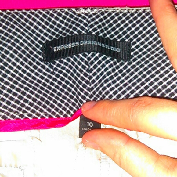 Express design khaki shorts - Picture 3 of 3