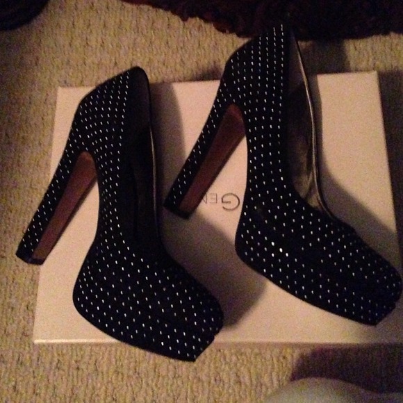 BCBGeneration - Picture 4 of 4