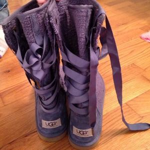 Ugg Boots sz US 5. Blue and Pink