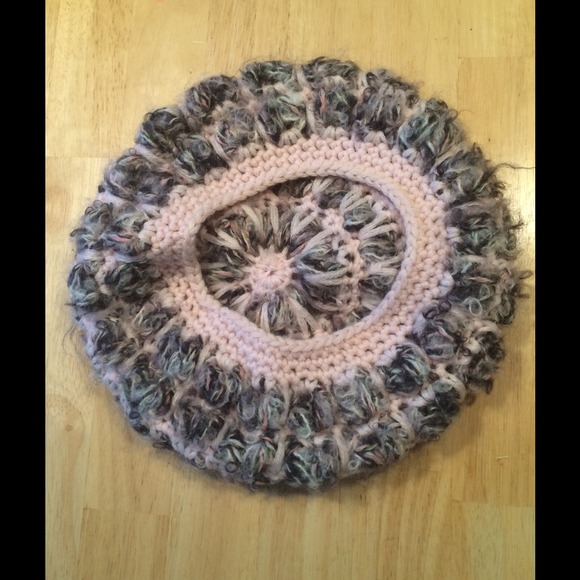 Missoni Beret Hat-Wool - Picture 3 of 4