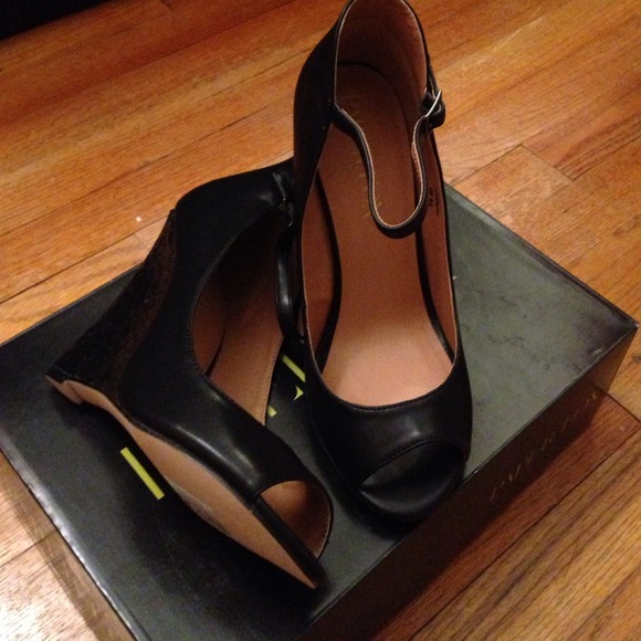 Sparkle Shoes