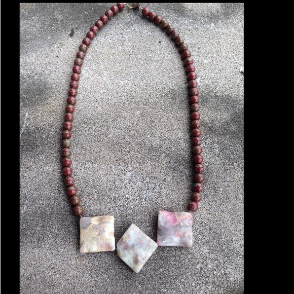 🎉SOLD🎉Handmade beaded necklace - Picture 3 of 4
