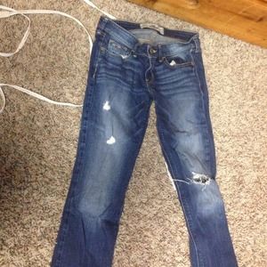 Hollister skinny jeans with distress. Too big