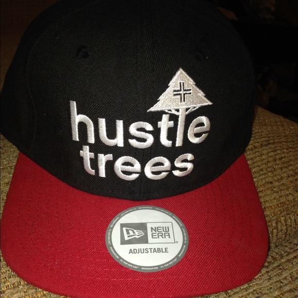 Hustle trees SnapBack!