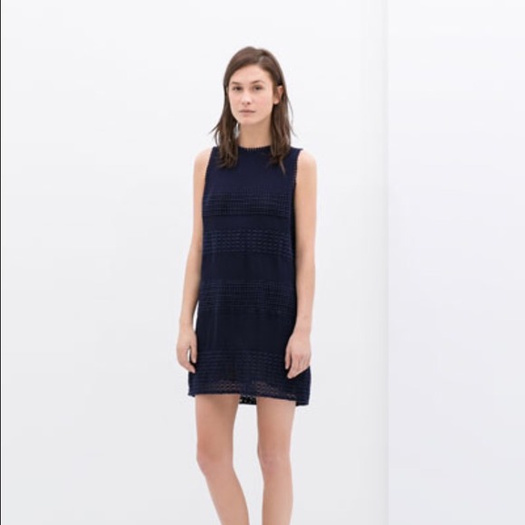 *sold* NWT* Zara combined lace dress, Navy, Medium