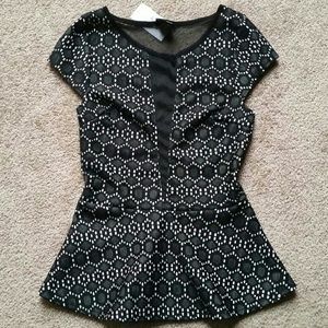 Black and white Geometric mesh peplum top