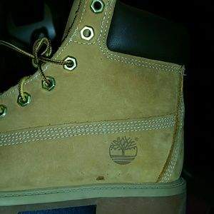 $70 TODAY ONLY !!! MUST GO Timberland boots