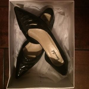 Black patent leather flats