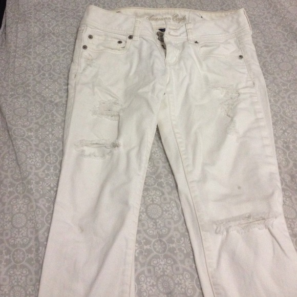 White skinny jeans