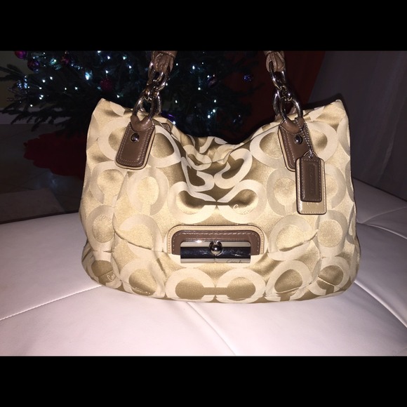 Coach bag ! Open to offers.