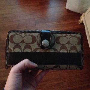 Great for Xmas! Coach wallet!