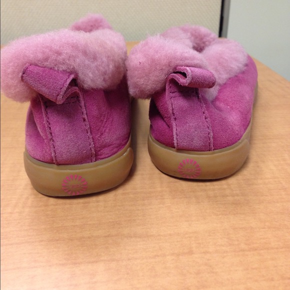 Pink Uggs - Picture 2 of 4