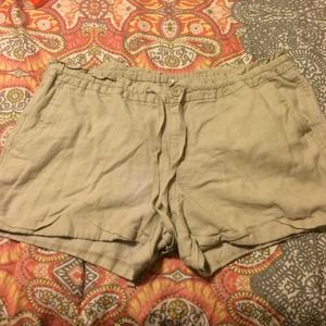Linen shorts!