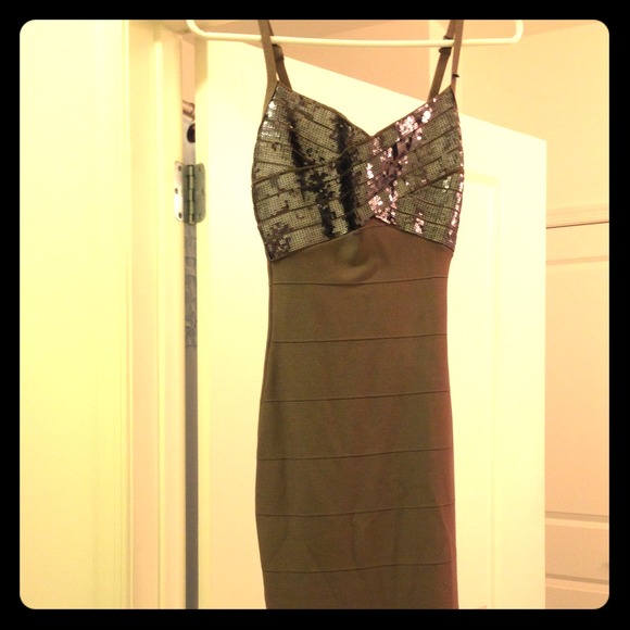 Guess taupe colored tight sequenced dress!