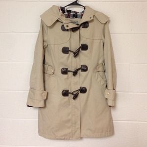 Stylish trench coat in great condition