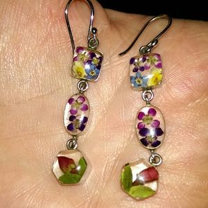 Unique handmade earrings. REAL FLOWERS INSIDE.