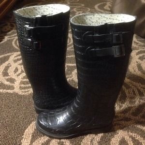 Chooka boots, size 6. Black, Crocodilla