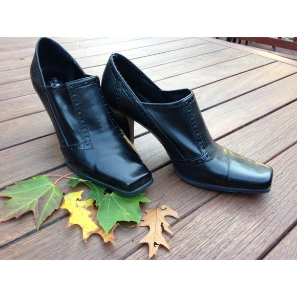 Franco Sarto Black leather Bootie Heels