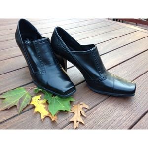 Franco Sarto Black leather Bootie Heels