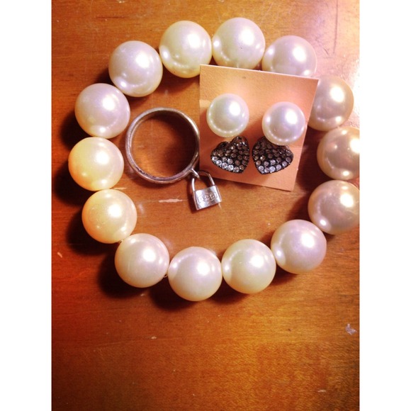 Jewelry bundle.