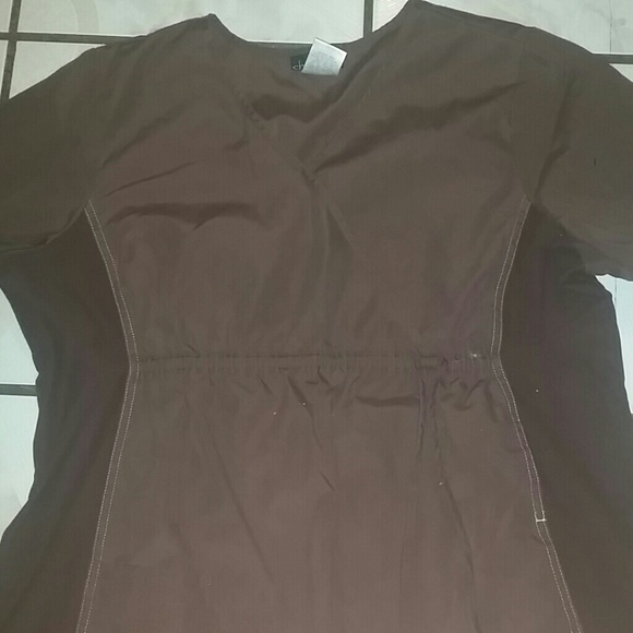 Scrub top - Picture 2 of 2