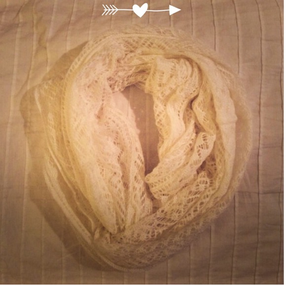 •••Cream infinity scarf