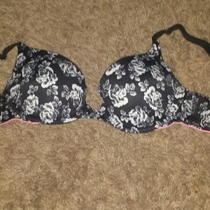 Bundle Victorias secret bras