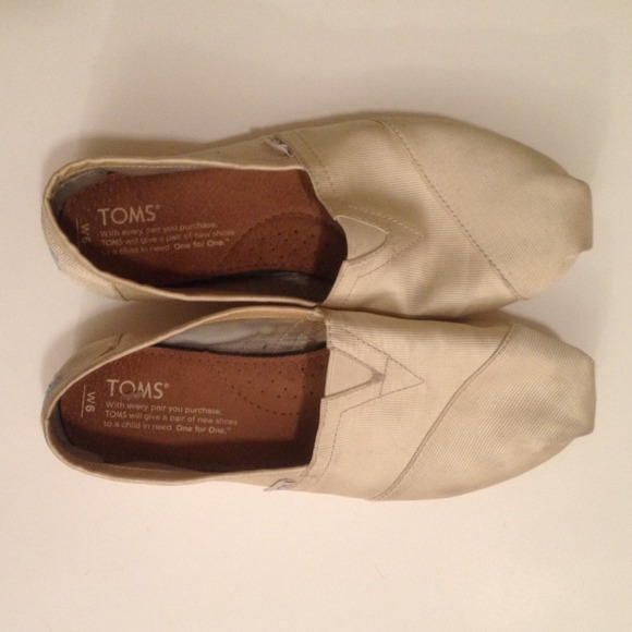TOMS shoes