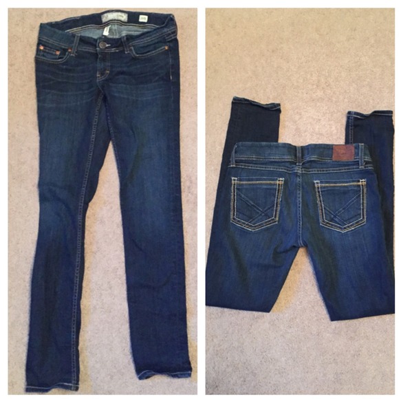 BKE Stella Skinny Jeans. Size 29