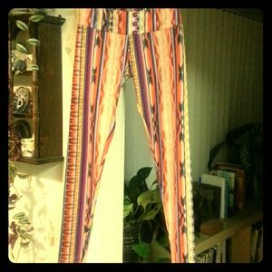 Onzie navajo print leggings