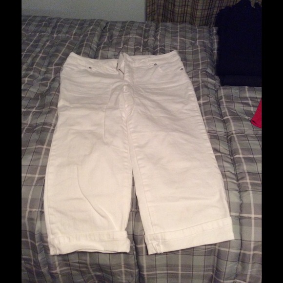 White denim capris