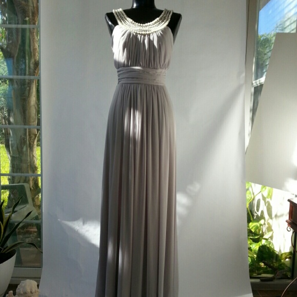 🚫 SOLD🚫 Formal Goddess Dress with Pearl Neckline