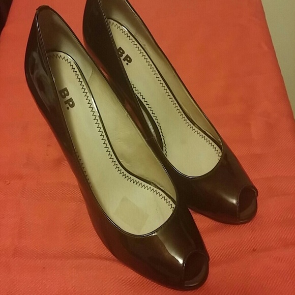 Beautiful Patent Peep Toe Brown Heels *RePoshing*